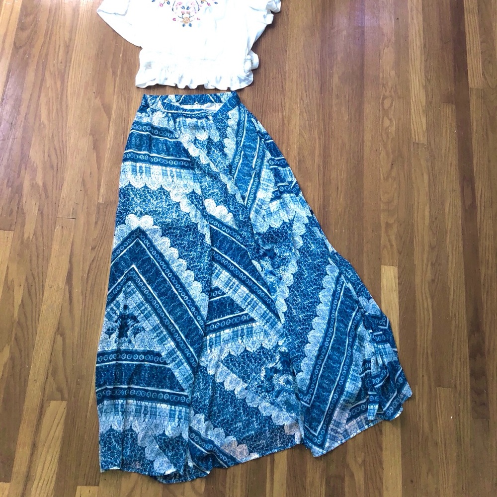 Bohemian Flowy Maxi Skirt w/ Slip